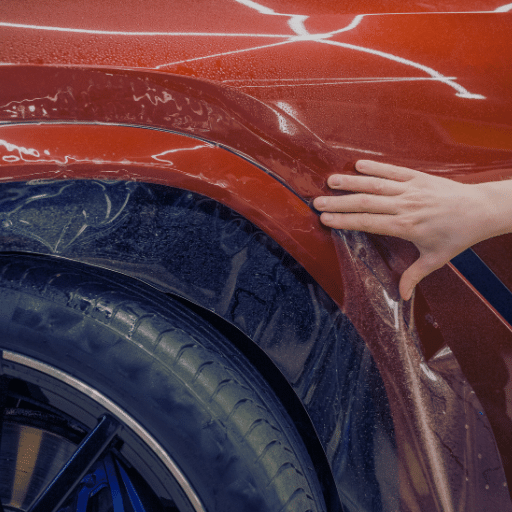 Os benefícios a longo prazo do PPF e do envoltório de vinil para pintura automotiva